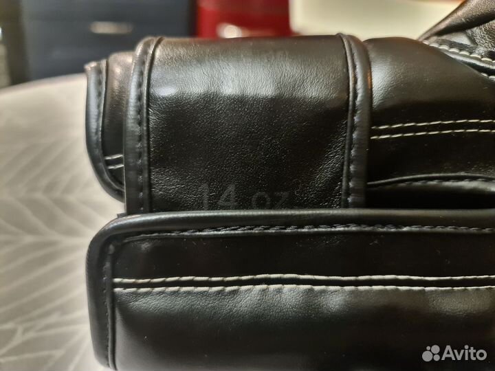 Боксерские перчатки Fairtex 14 унций