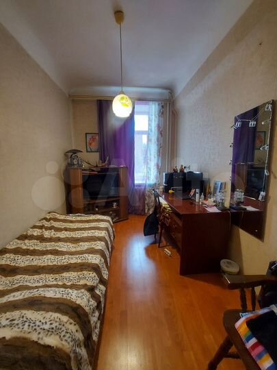 4-к. квартира, 87 м², 2/5 эт.