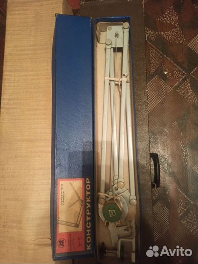 Чертежный прибор