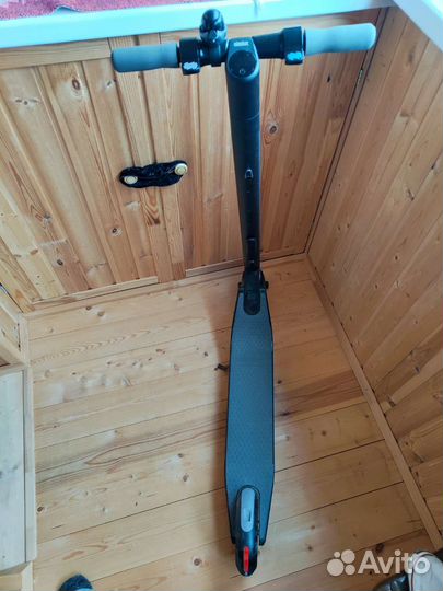 Электросамокат ninebot kickscooter es1