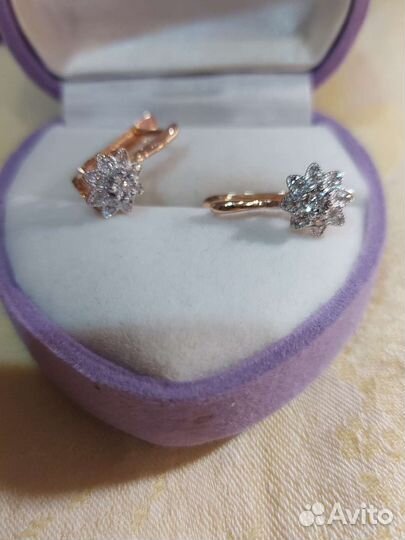 Золотые серьги с бриллиантами