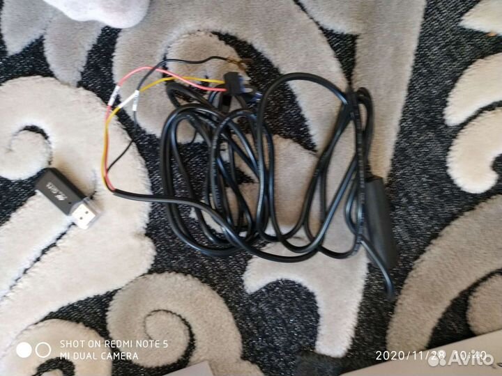 Продаю автомобильный видеорегистратор