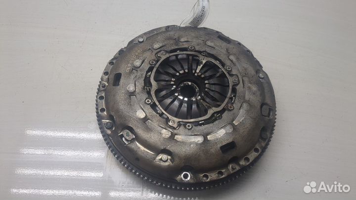 Маховик Volkswagen Passat CC, 2010