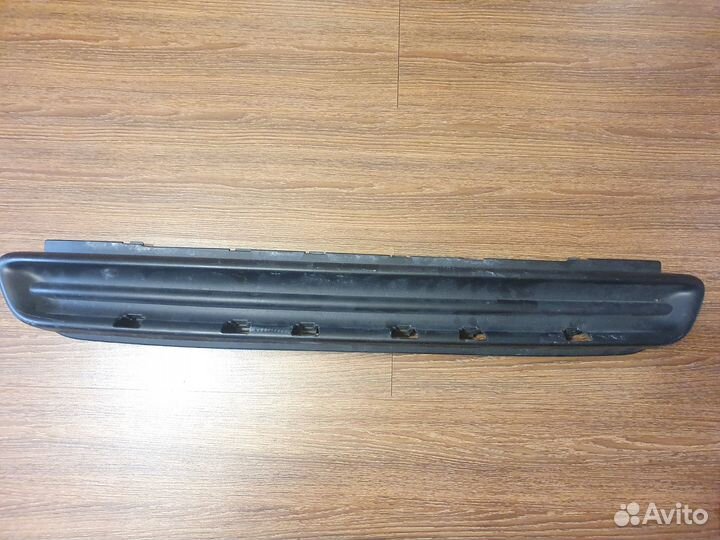 Заглушка решётки бампера Peugeot 308 (оригинал)