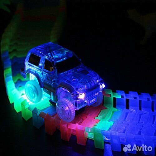 Гибкий трек узкий LED Magic Track 220 деталей