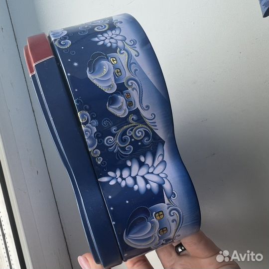 Жестяная банка из под чая