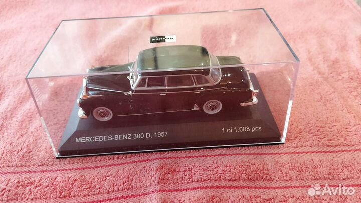 Модель автомобиля Mercedes Benz 300