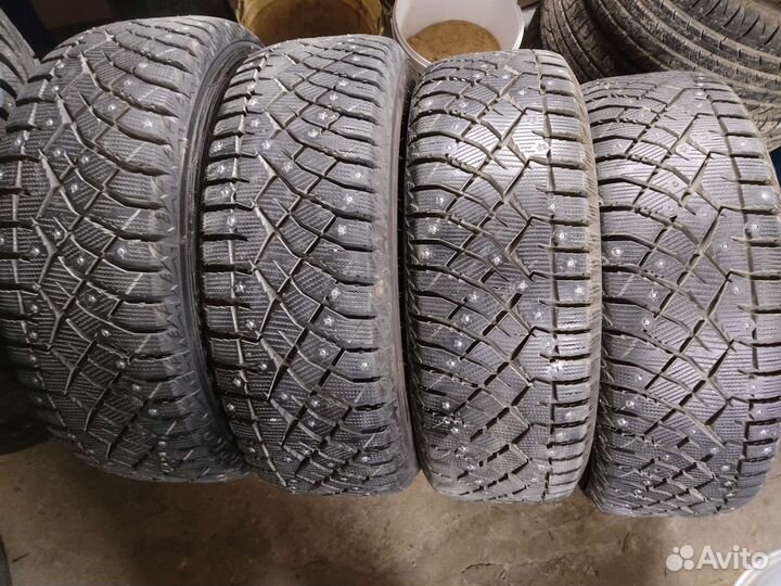 Nitto Therma Spike 225/60 R17 103T