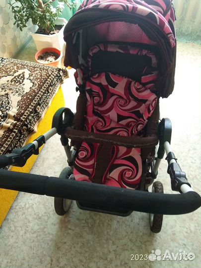 Продам детскую коляску