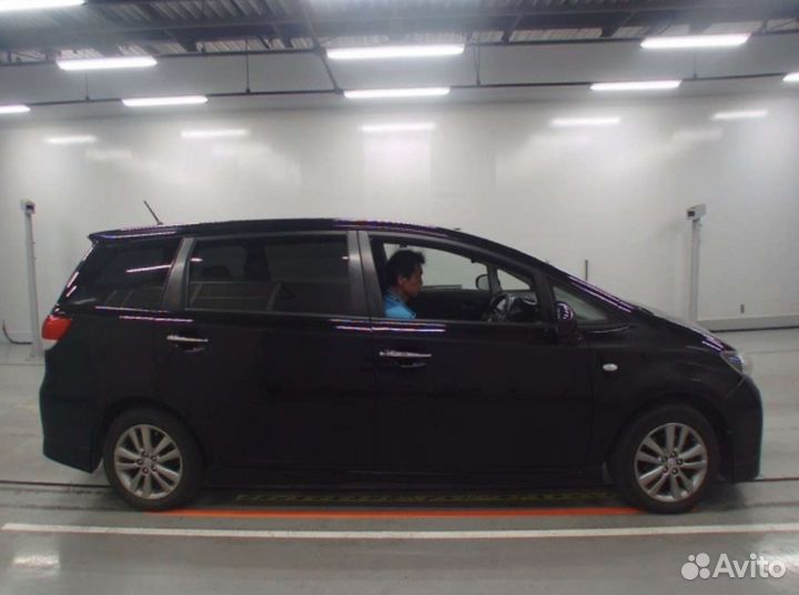 Toyota Wish 1.8 CVT, 2012, 53 000 км