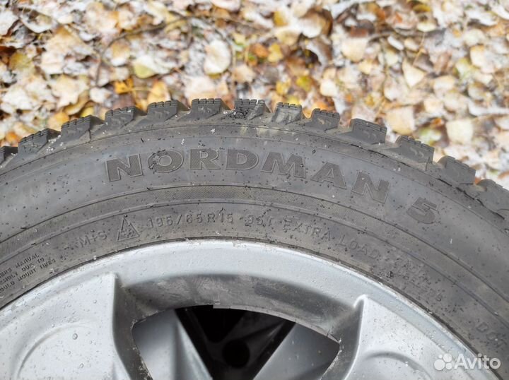 Продаю зимние колеса Мазда 3