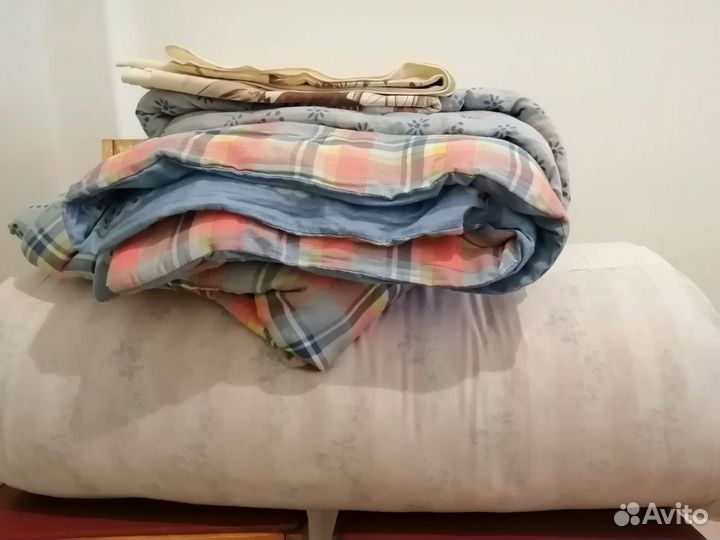 Матрас ватный, одеяло, штора