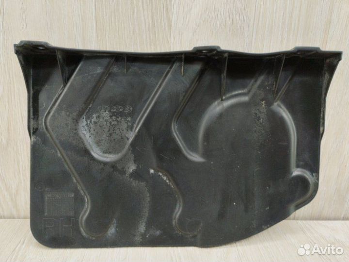 Пыльник двигателя правый Hyundai Ix35