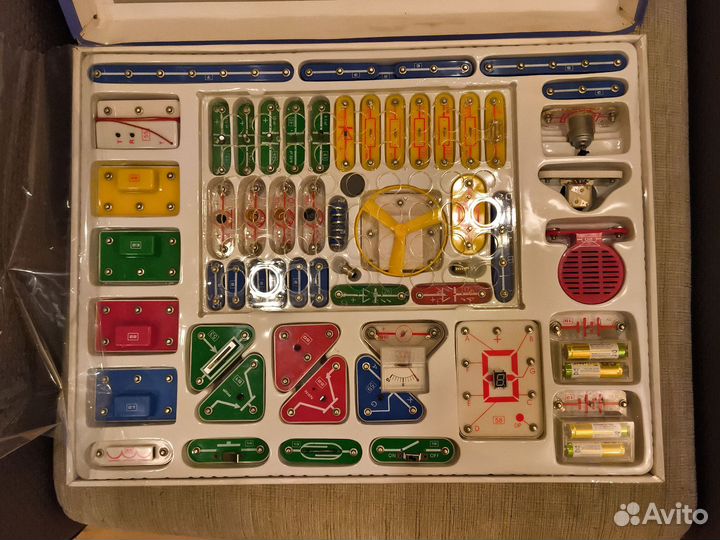 Конструктор знаток 999 схем