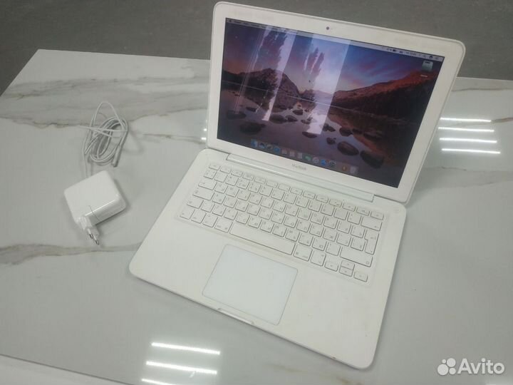 Ноутбук MacBook Air 13 2010