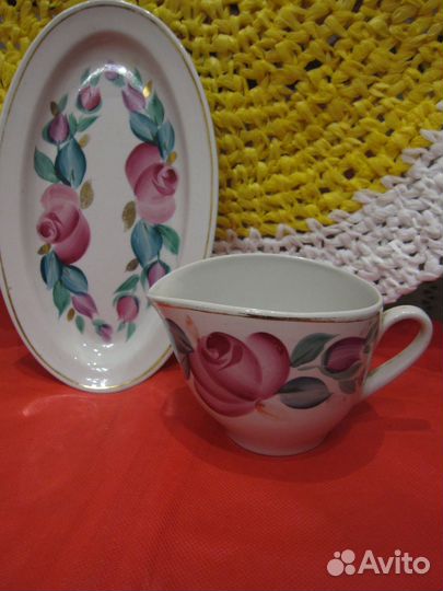 Соусник, тарелка,сахарница завода Пролетарий и др