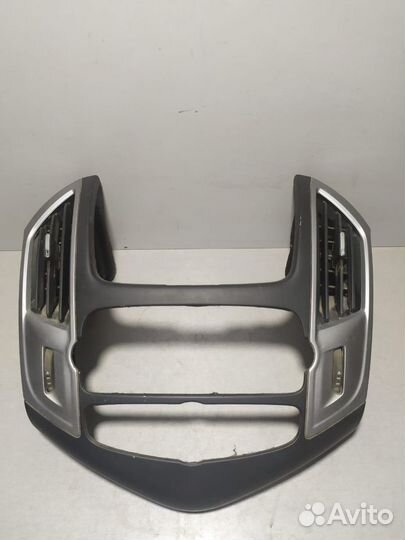 Облицовка консоли Chevrolet Cruze