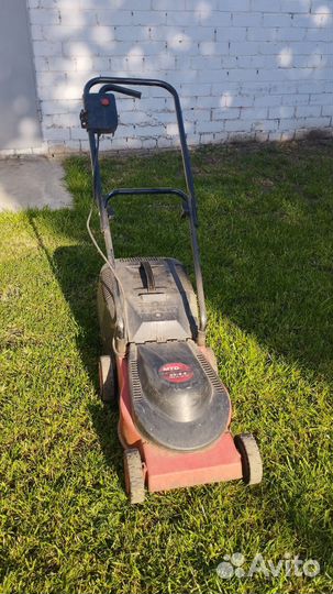 Газонокосилка электрическая MTD 32-9 E 900W, 32 см