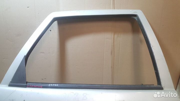 Дверь задняя правая Opel Vectra A 1992