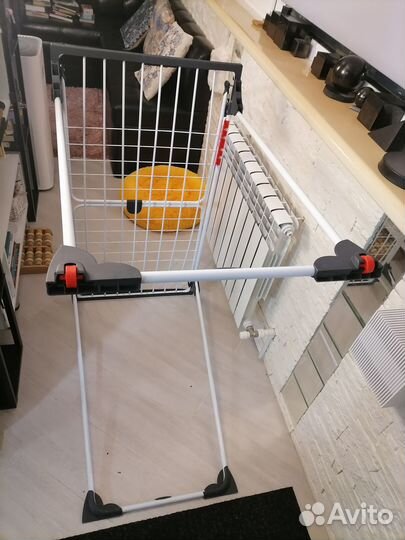 Сушильная раскладная напольная сушилка бельевая