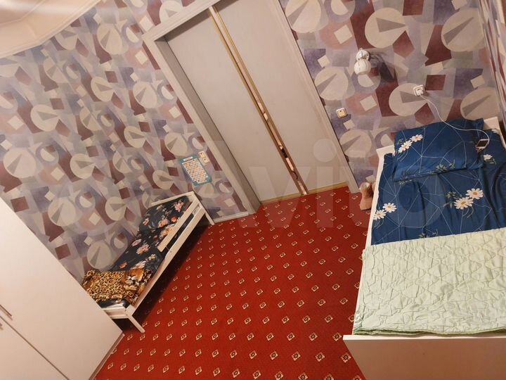 2-к. квартира, 40 м², 3/3 эт.