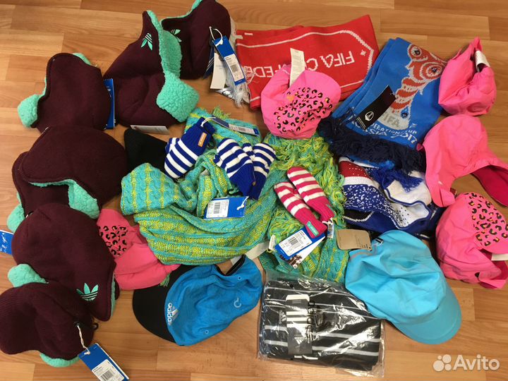 Adidas шапки варежки шарфы (Оригинал / Новые)