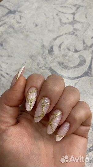 Маникюр и педикюр