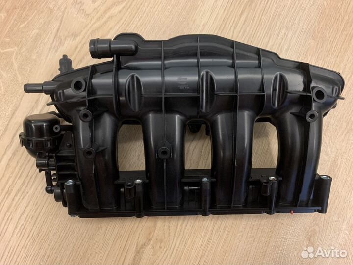 Впускной коллектор Audi