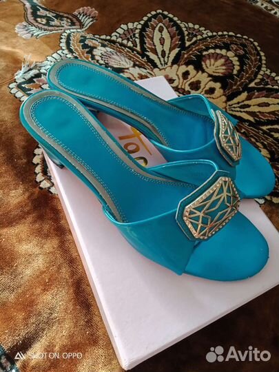 Шлепанцы женские 38