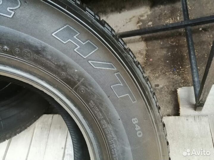 Bridgestone Dueler H/T 840 255/70 R15C