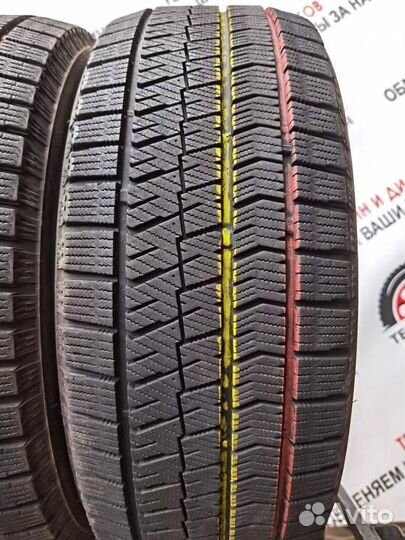 Bridgestone Blizzak VRX2 205/55 R16 97H