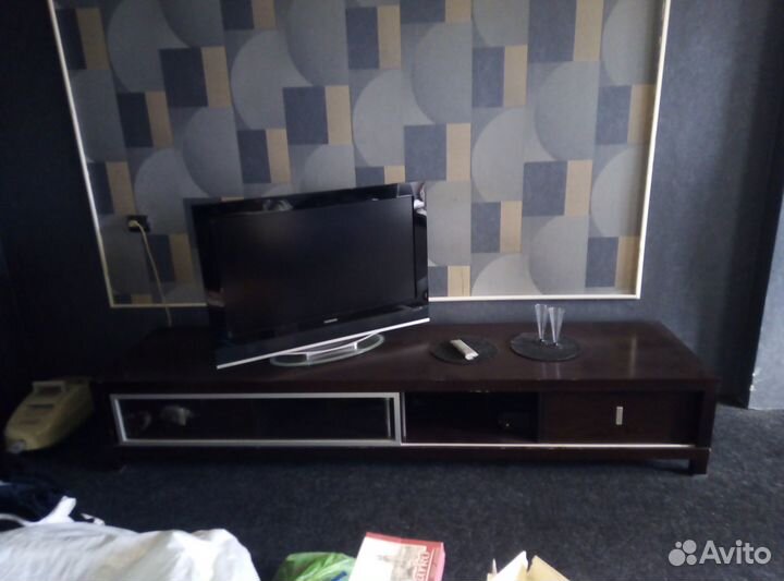 Полка под телевизор с ящиками