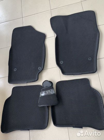 Полики Эва polo 2020 года с бортами