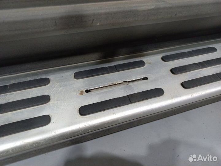 Накладка на порог (наружная) Mercedes-Benz