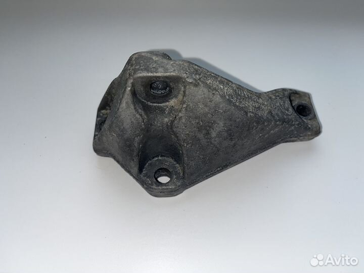 Кронштейн тнвд n47