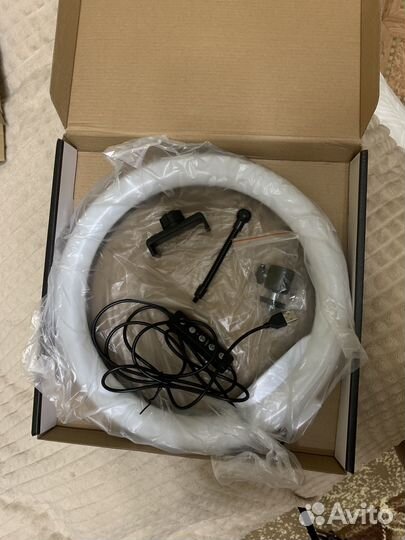 Кольцевая лампа со штативом