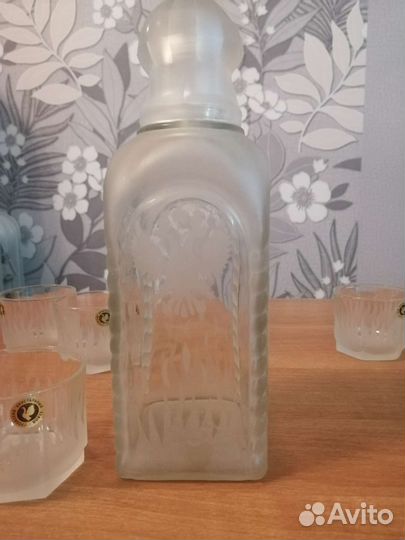 Графин хрустальный со стопками