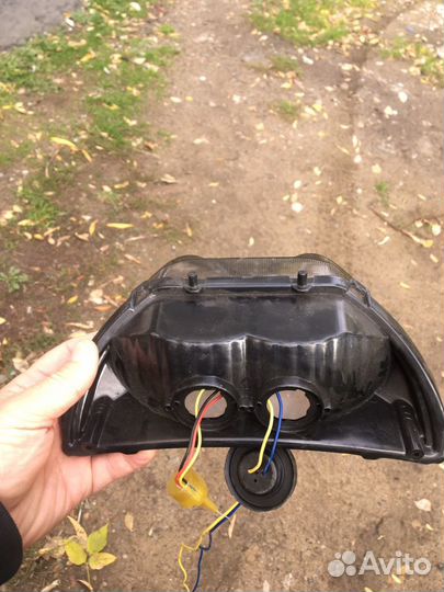 Задний стоп сигнал