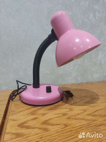 Лампа настольная