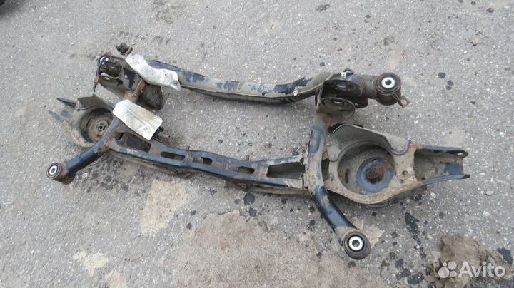 Подрамник задний Volkswagen Passat B6