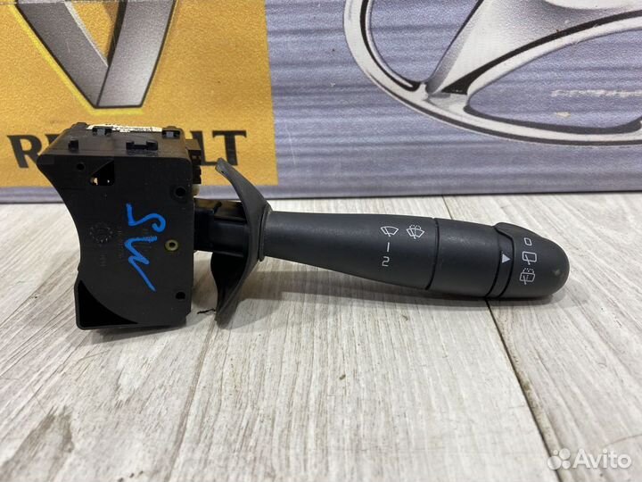 Подрулевой переключатель renault sandero stepway Прав