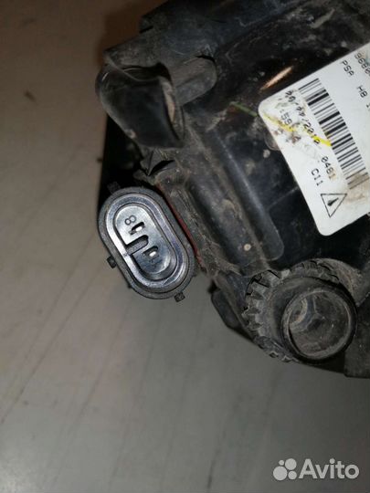 Фара противотуманная левая Peugeot 308