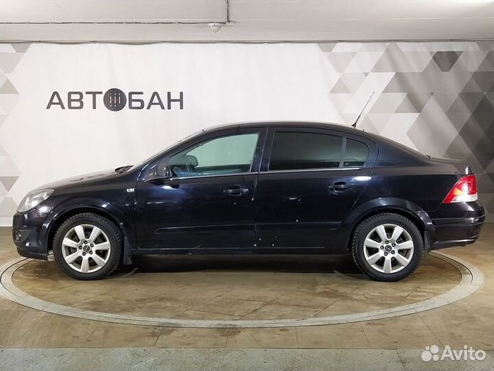 Opel Astra 1.6 МТ, 2011, 274 468 км