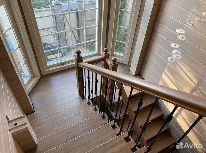 Лестница для офиса