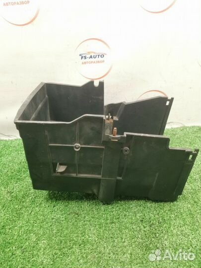 Короб аккумулятора Ford Focus 2 хетчбек 3 двери
