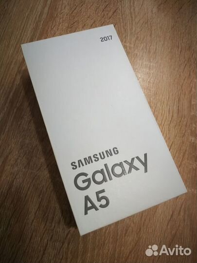 Коробка от Samsung galaxy a5 (2017)