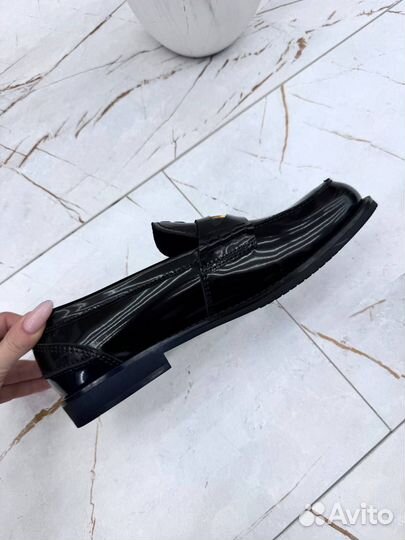 Лоферы женские Miu Miu