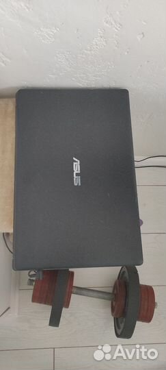 Ноутбук asus