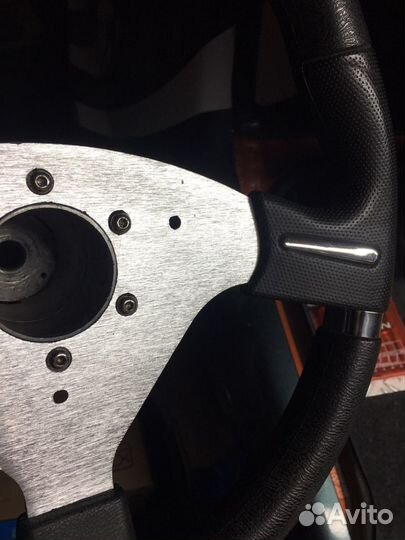 Руль спортивный momo