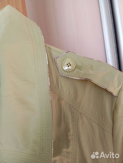 Плащ женский новый